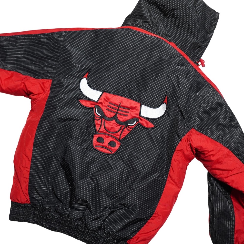 Vintage Chicago Bulls Jacket Mens Small Black Red NBA Basketball Logo Athletic